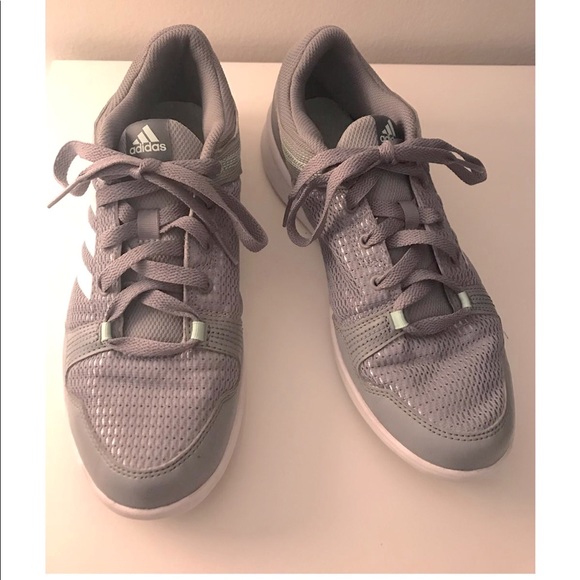 shoes - Picture 3 of 4